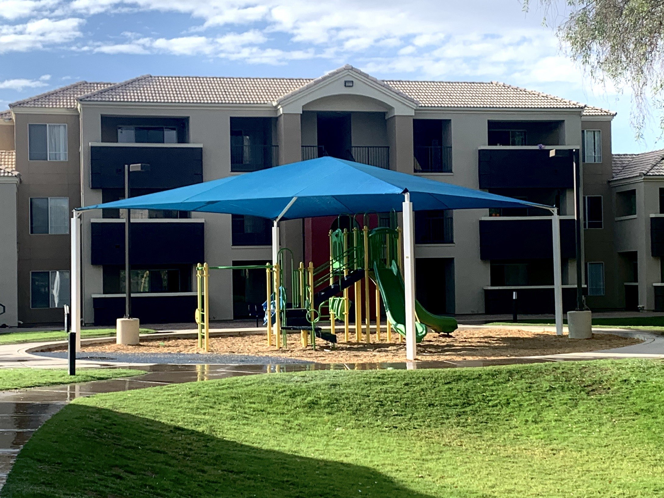 Commercial shade solution